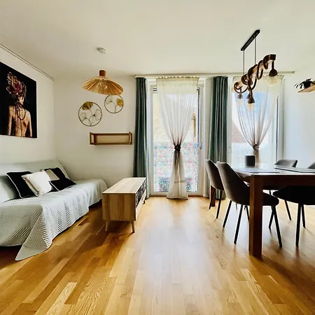 Modern 1-bedroom Retreat * Lozan