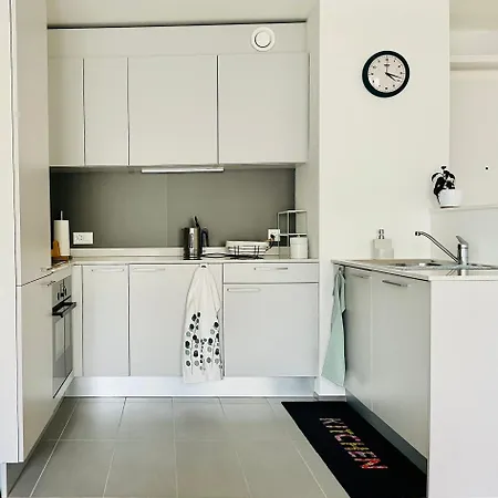 Modern 1-bedroom Retreat * Lozan